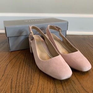 New in Box Vionic Orthopedic Light Pink Slingback Square Toe Block Heels Sz 6.5